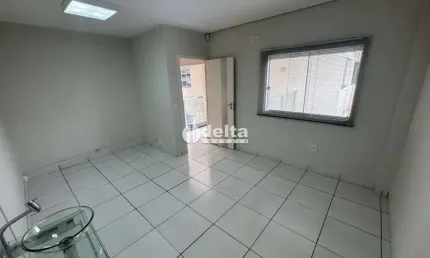 Sala comercial disponível para locação no bairro Centro em Uberlândia-MG