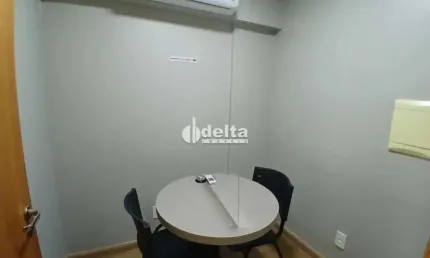 Sala disponível para locação no bairro Brasil em Uberlândia-MG