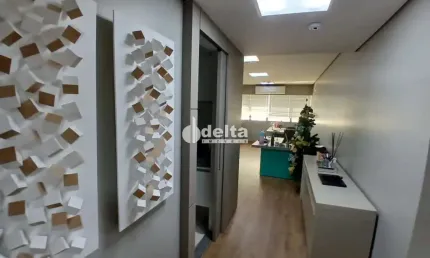Sala disponível para locação no bairro Brasil em Uberlândia-MG