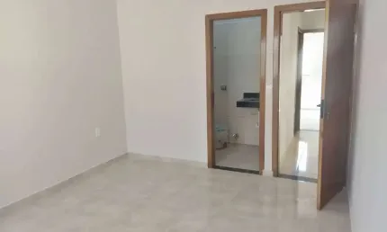 Casa residencial disponível para locação no bairro Granada em Uberlândia-MG