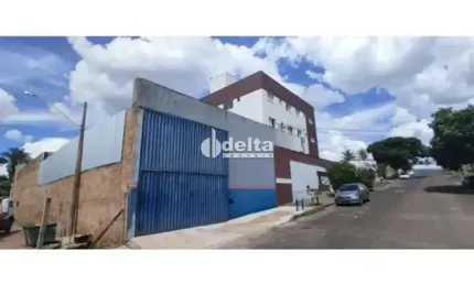 Galpao disponível para locação no bairro daniel fonseca em uberlândia-mg