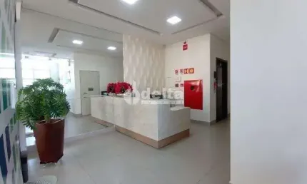 Sala disponível para locação no bairro Osvaldo Rezende em Uberlândia-MG