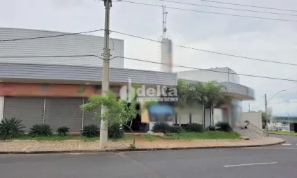 Loja disponível para locação no bairro Morada da Colina em Uberlândia-MG.