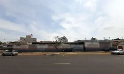 Loja disponível para locação no bairro Brasil em Uberlândia-MG.
