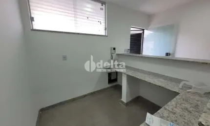 Loja disponível para locação no bairro Centro em Uberlândia-MG.