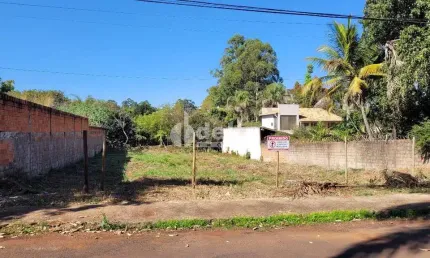 Terreno disponível para locação no bairro Cidade Jardim em Uberlândia-MG