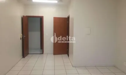 Sala disponível para locação no bairro Presidente Roosevelt em Uberlândia-MG