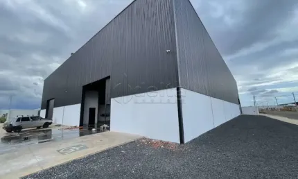 Galpão disponível para locação no bairro Loteamento Centro Empresarial Leste III em Uberlândia-MG