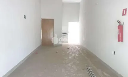 Loja disponível para locação no bairro Jaraguá em Uberlândia-MG.