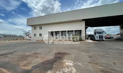 Galpão disponível para locação no bairro dona zulmira em uberlândia-mg