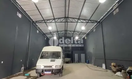 Galpão disponível para locação no bairro Pampulha em Uberlândia-MG