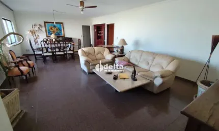 Apartamento Mobiliado disponível para locação no bairro Saraiva em Uberlândia-MG