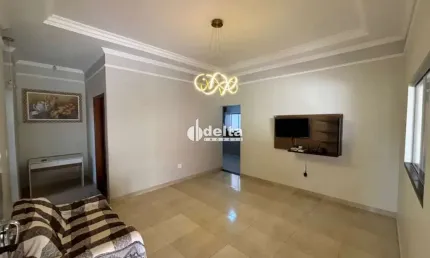 Casa residencial disponível para locação no bairro Tubalina em Uberlândia-MG.