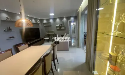 Apartamento mobiliado disponível para locação no bairro Segismundo Pereira em Uberlândia-MG