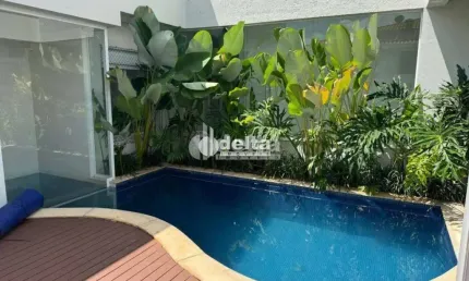 Casa em condomínio disponível para locação no bairro Nova Uberlândia em Uberlândia-MG