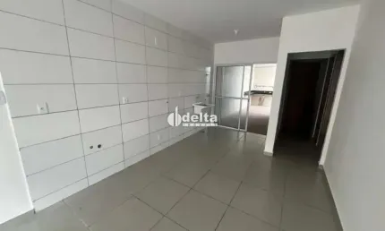 Casa no condomínio recando do sovi disponível para locação em uberlândia-mg