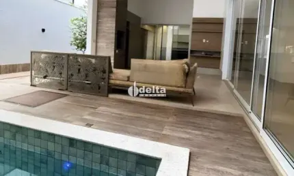 Casa residencial em condomínio disponível para disponível para locação no bairro granja marileusa em uberlândia-mg.