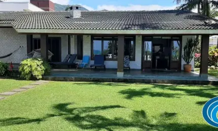 Casa em condomínio fechado com 3 quartos à venda na Praia da Lagoinha, Ubatuba 