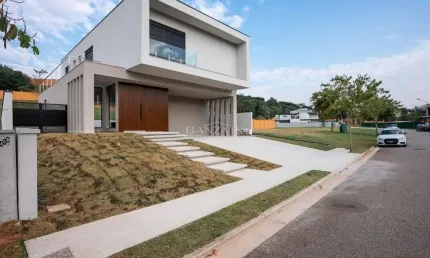 CASA SOBRADO COM 4 SUÍTES À VENDA NO CONDOMÍNIO ALPHAVILE - JUNDIAÍ