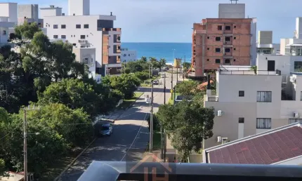 Maravilhosa cobertura em mariscal, com 123 mts2, 03 suítes, terraços de frente e fundos, com vista do nascer e pôr do sol, a 300 mts do mar.