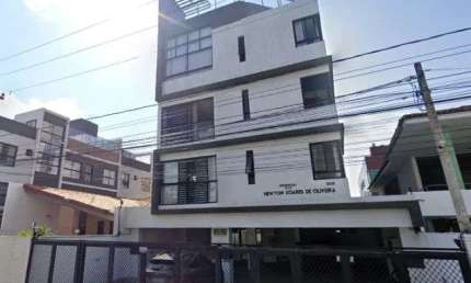 ALUGO Apartamento Térreo com Área no Bessa com 2 Quartos sendo 1 Suíte, Lazer R$ 3.400,00*