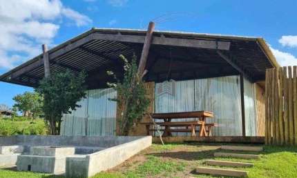 Excelente Chalé com 2 Suítes, vista para represa no Condomínio Riserva Alhandra