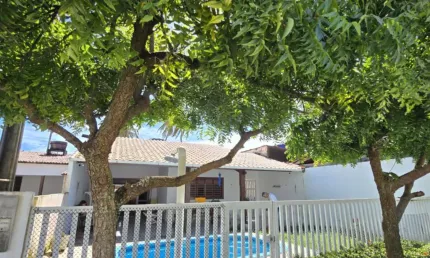 Excelente Casa em Lucena/Pontinha com 3 Quartos com Piscina, 100m do mar