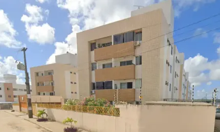 Apartamento em Mandacaru 2 Quartos sendo 1 Suíte e Lazer