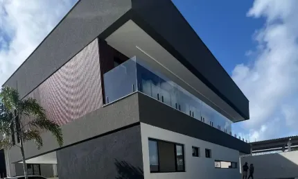 Casa no Condomínio Villas Ponta de Campina com 4 Suítes com Closet, Piscina Aquecida e Lazer