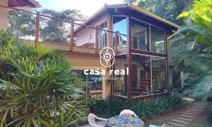 Casa com 4 Quartos em Condomínio com Piscina – Conforto, Segurança e Excelente Localização!
