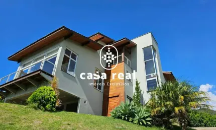 Magnífica Residência de Alto Padrão em Nogueira – 460m² de Sofisticação