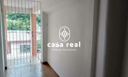 Apartamento Reformado no Retiro Com 01 Vaga de Garagem Coberta. Aceita Financiamento Bancário