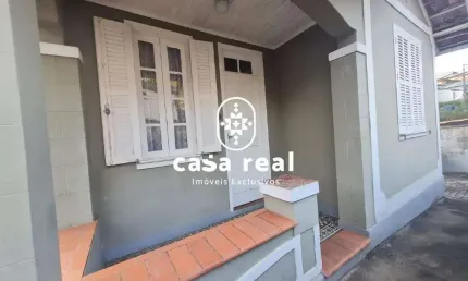 Casa com 5 quartos na Praça Pasteur em Petrópolis - RJ
