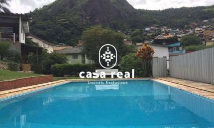 Casa com piscina e vista para as montanhas! Cascatinha - Petrópolis/RJ