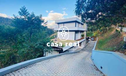 Casa à venda, 4 quartos, 3 suítes, 4 vagas, Itaipava - Petrópolis/RJ