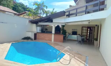 Belíssima casa à venda no Residencial 3 – 450m² – 4 dormitórios