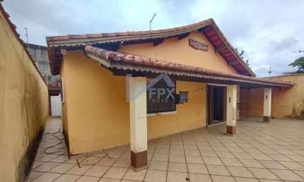 Casa para Venda em Itanhaém, Jardim Lindomar, 2 dormitórios, 1 suíte, 1 banheiro, 3 vagas