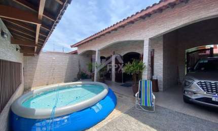 Casa para Venda em Itanhaém, Suarão, 3 dormitórios, 1 suíte, 2 banheiros, 5 vagas