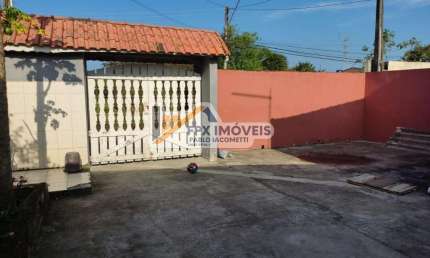 Casa para Venda em Itanhaém, São Pedro, 3 dormitórios, 2 banheiros, 5 vagas