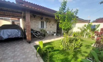Casa para Venda em Itanhaém, Balneário Gaivota, 4 dormitórios, 2 suítes, 1 banheiro, 5 vagas