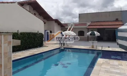 Casa Alto Padrão para Venda em Itanhaém, Jardim Grandesp, 3 dormitórios, 1 suíte, 2 banheiros, 1 vaga