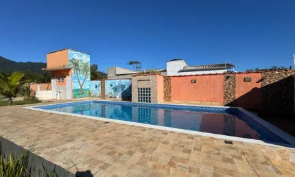Chácara para Venda, Itariri / SP. Possui 03 dormitórios e piscina