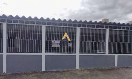 Casa Térrea para Locação no bairro Jardim Adelaide, 3 dormitórios, 5 vagas