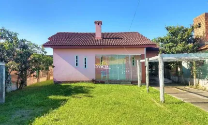 Casa à venda no Centro de Imbé – Pertinho da Barra!