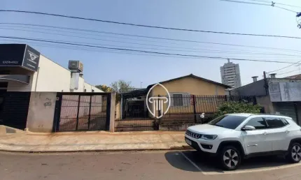Casa à venda por R$ 1.800.000 - Centro - Ibiporã/PR