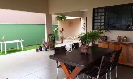 Casa com 3 dormitórios à venda, 150 m² por R$ 750.000,00 - Vila Romana - Ibiporã/PR