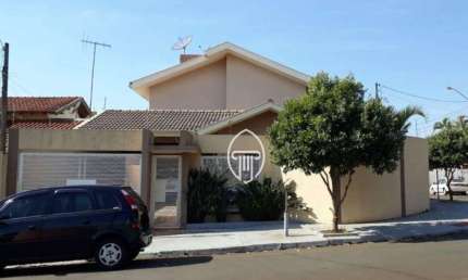 Casa com 6 dormitórios à venda, 200 m² por R$ 850.000,00 - Itamarati - Ibiporã/PR