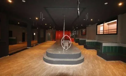 Casa com 7 dormitórios para alugar, 1000 m² por R$ 15.000/mês - Indústrias Leves - Londrina/PR