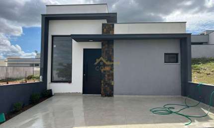 Casa em Condomínio no Jardim Eucaliptos em Sorocaba, 102m²,  03 dormitórios, 01 suíte , 02 vagas de garagem.