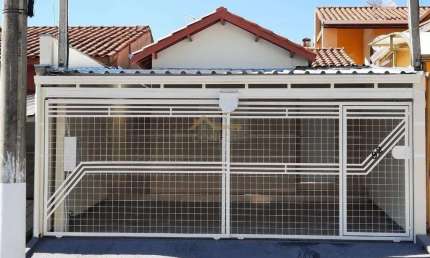 Casa em Condomínio no Parque São Bento em Sorocaba, 100m²,  03 dormitórios, 01 suíte , 02 vagas de garagem.